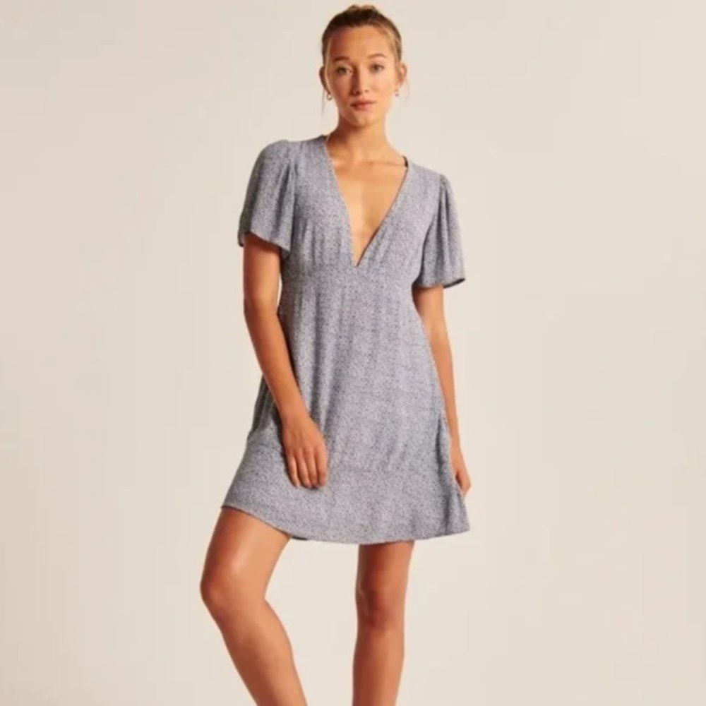 Abercrombie short sleeve deep v monk dress